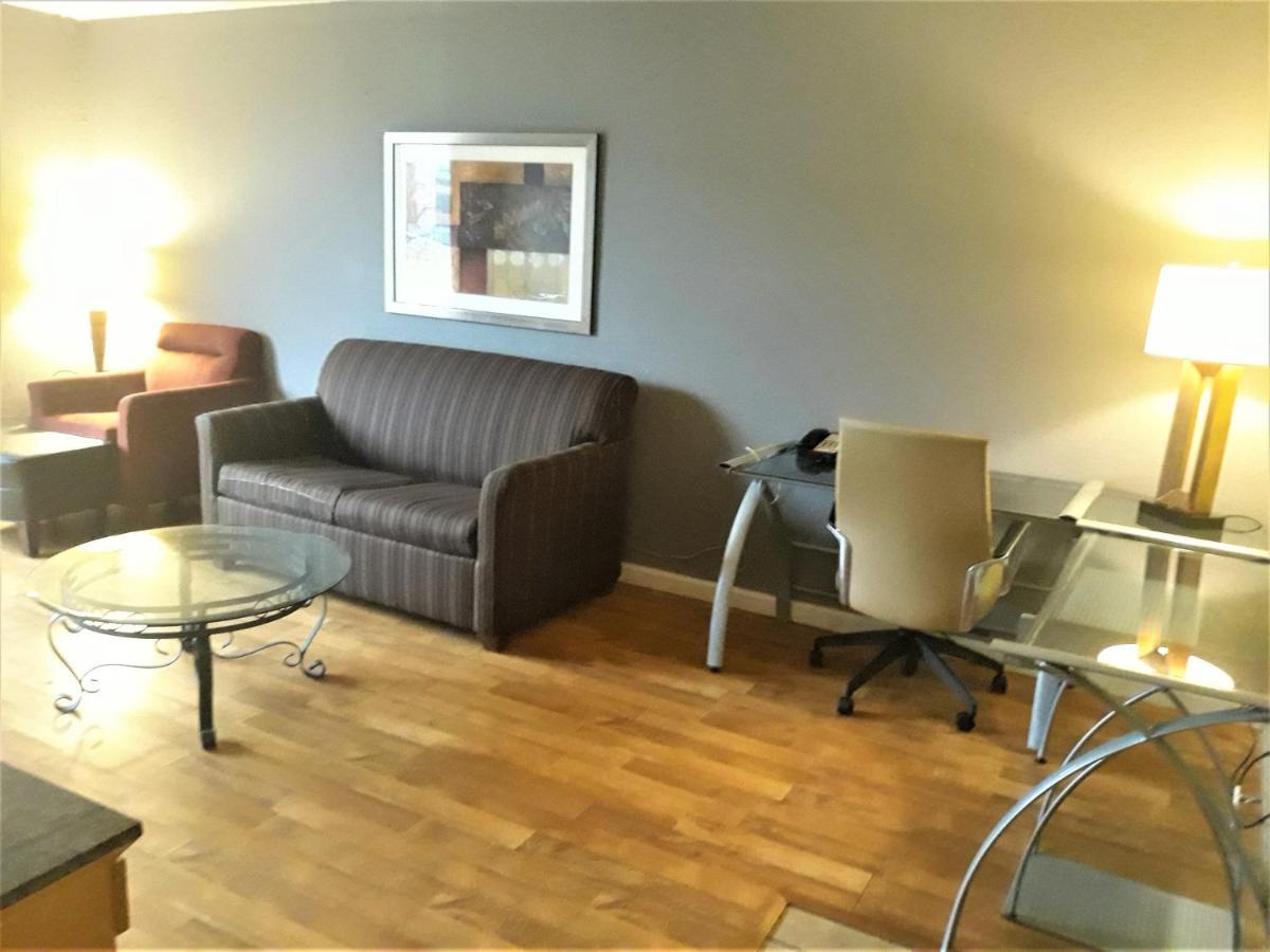 Madison Inn & Suites Exteriör bild